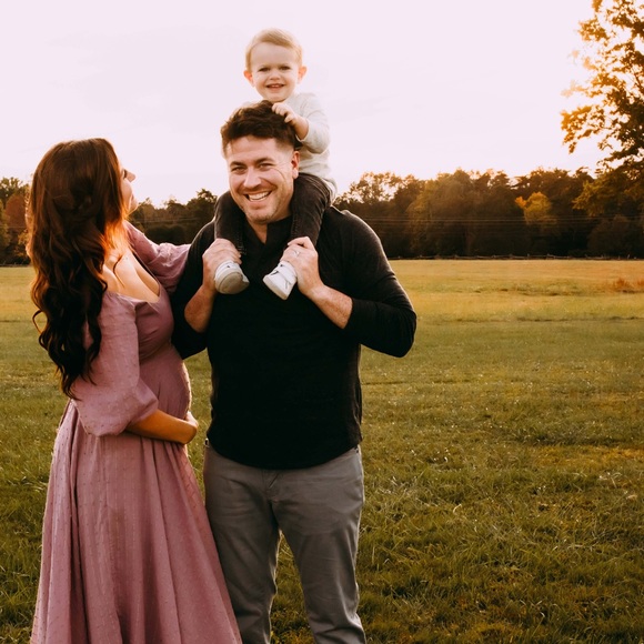 Meet Me/Bookmark closet - Picture 3 of 11